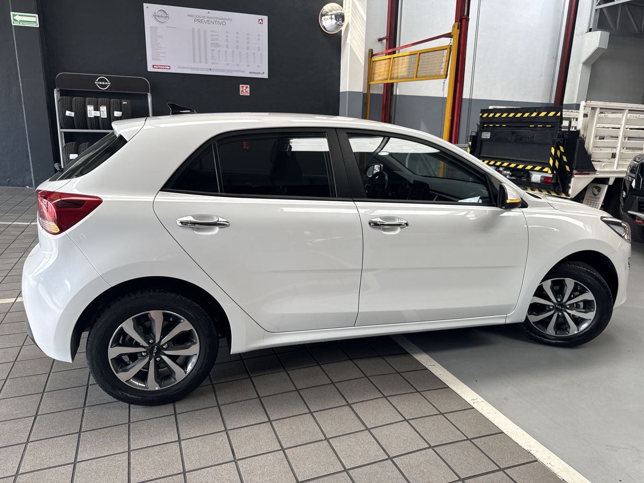 2022 Kia RIO EX TA