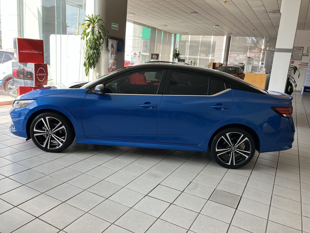 2021 Nissan SENTRA SR BITONO CVT 21