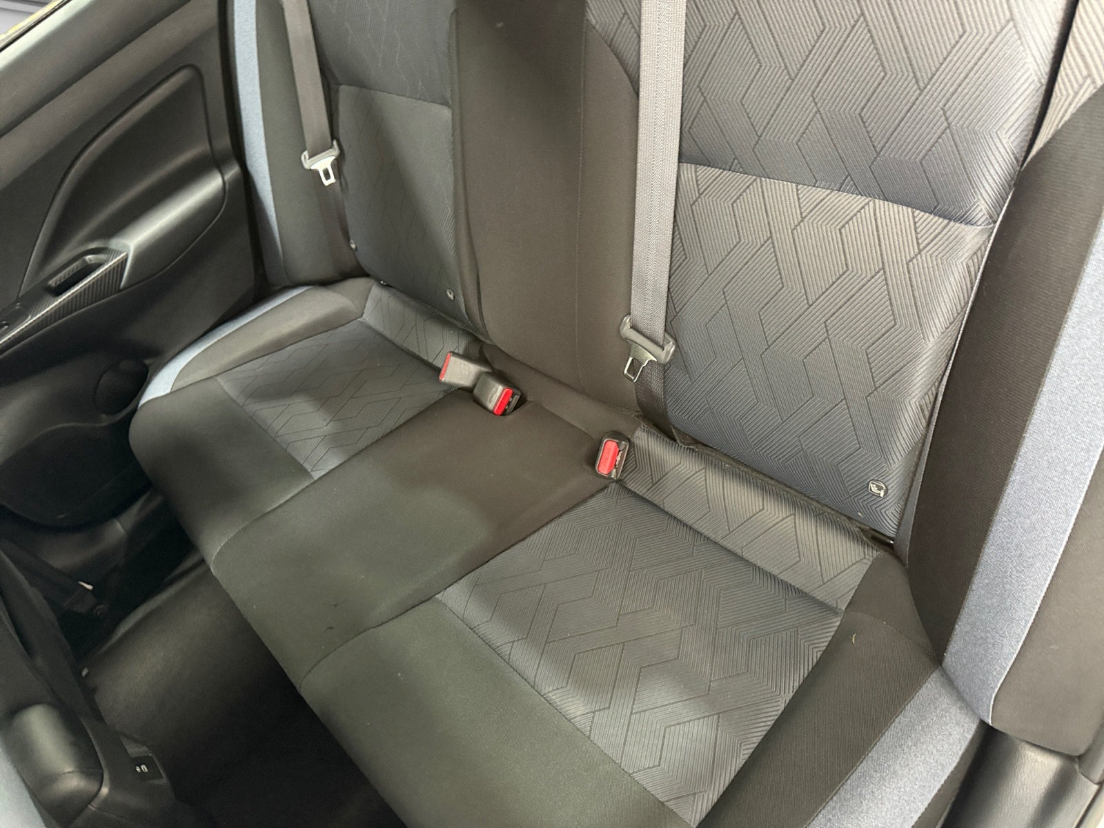 2023 Nissan VERSA ADVANCE CVT 23