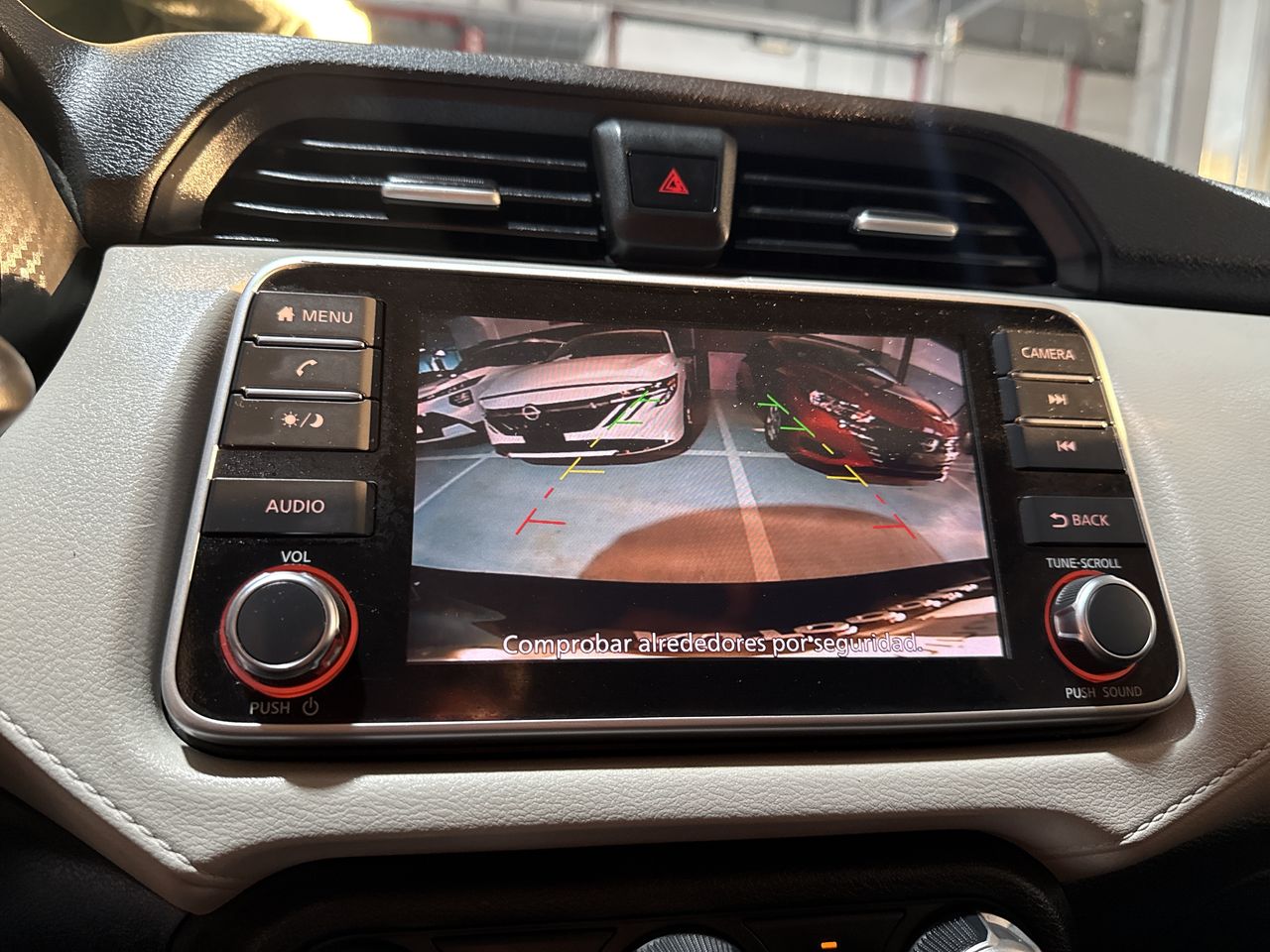 2020 Nissan VERSA ADVANCE CVT