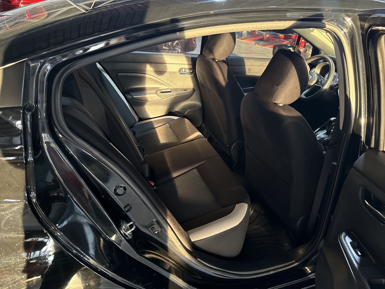 2020 Nissan VERSA ADVANCE CVT