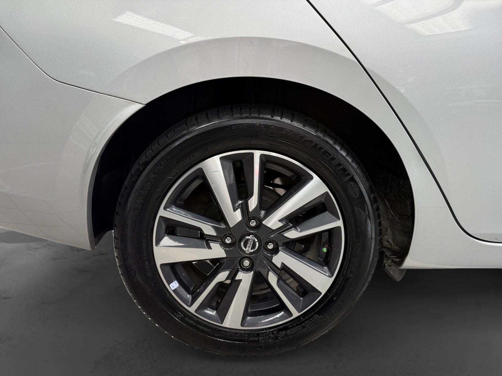 2022 Nissan VERSA ADVANCE MT 22