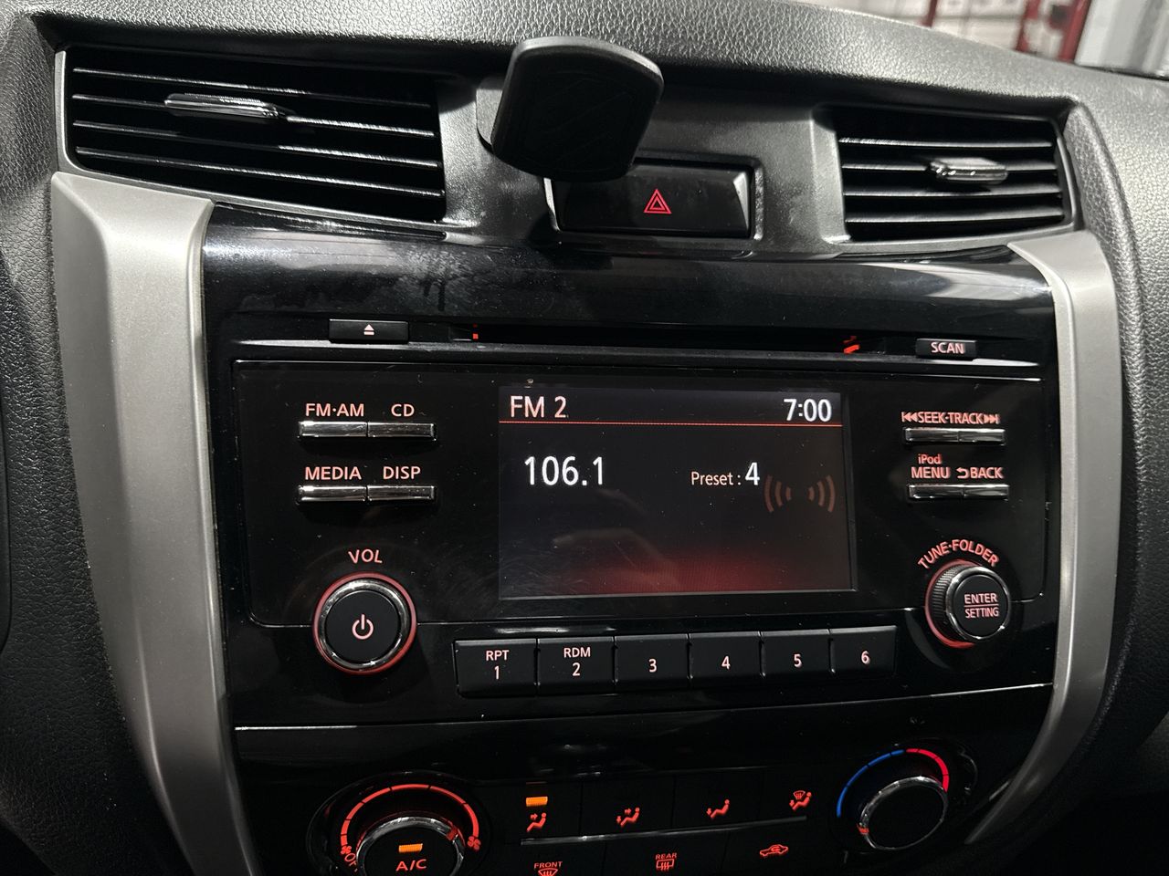 2020 Nissan FRONTIER LE TM AC