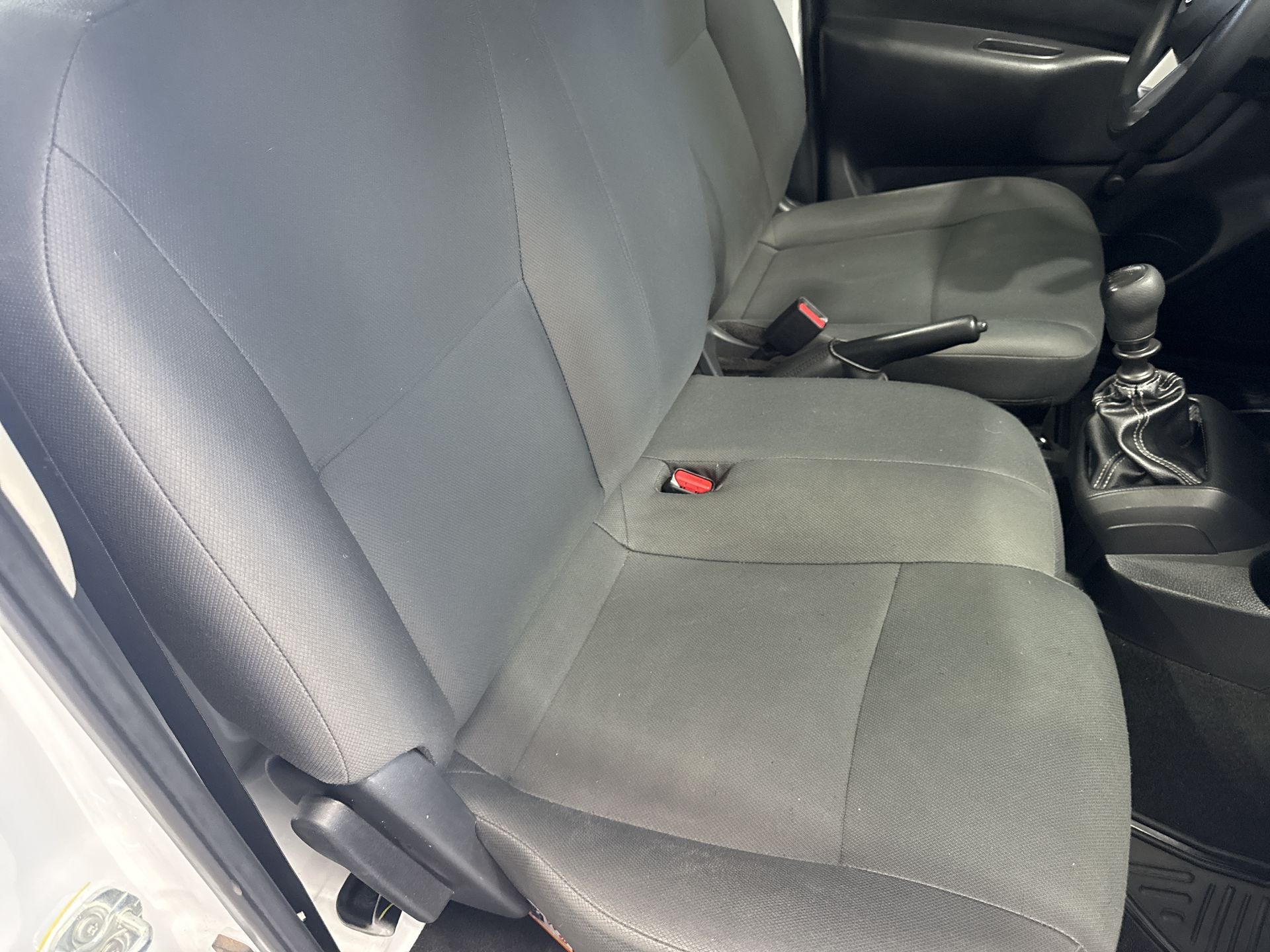 2023 Nissan NP300 CHASIS TM AC 23