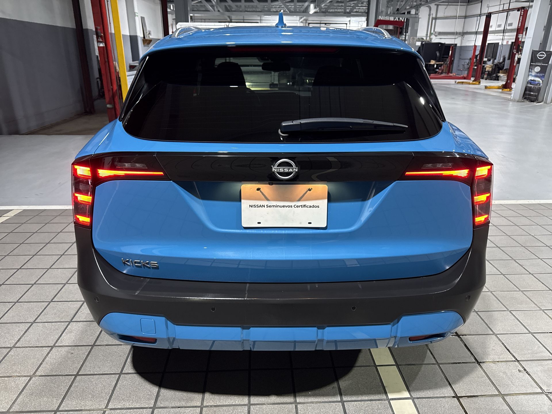 2025 Nissan KICKS PLATINUM CVT