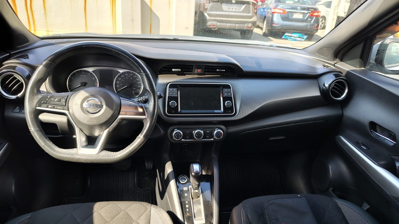 2020 Nissan KICKS KICKS ADVANCE CVT A/C NEGRO