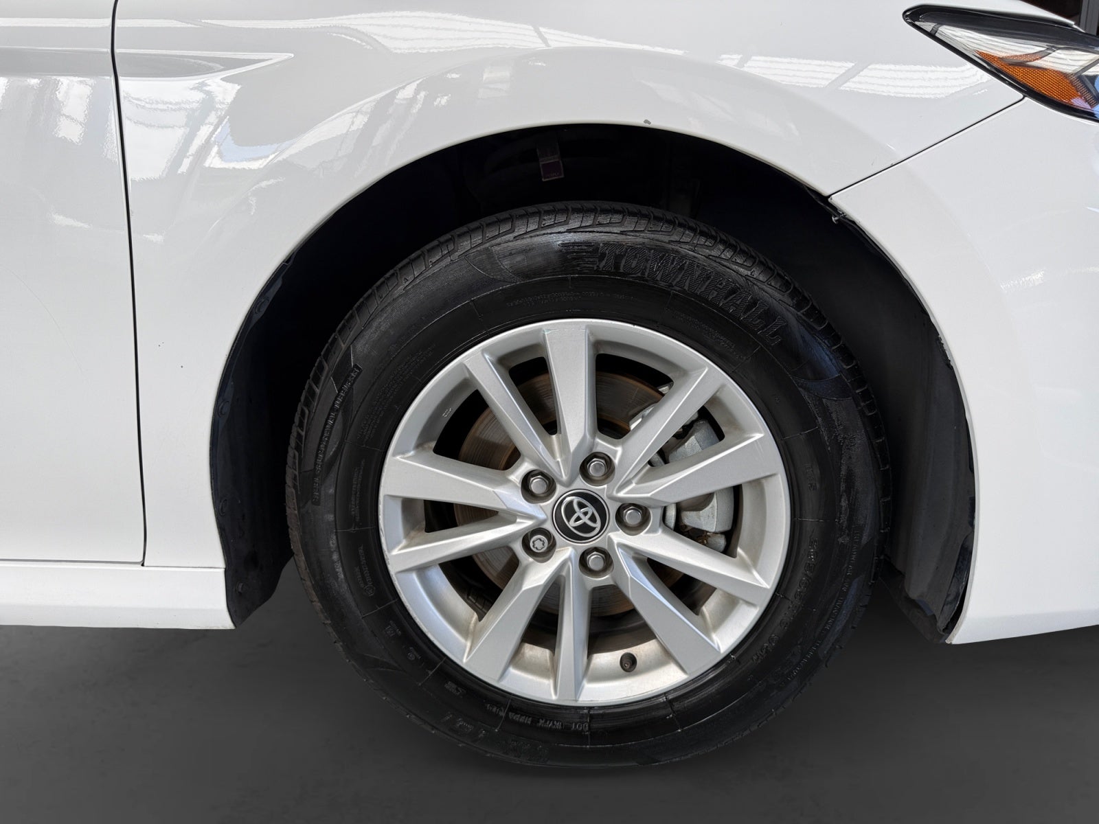 2025 Toyota CAMRY LE HEV