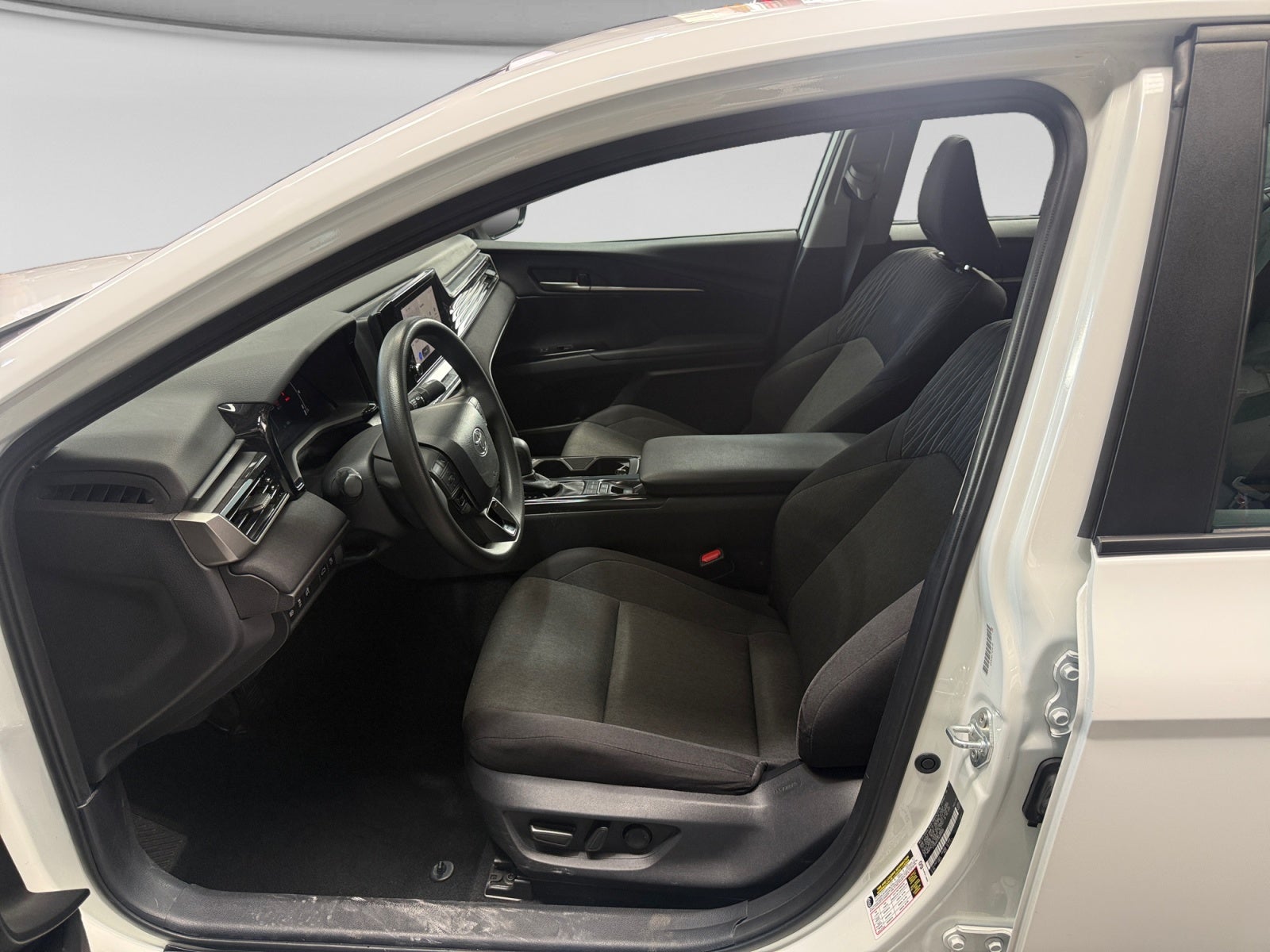 2025 Toyota CAMRY LE HEV