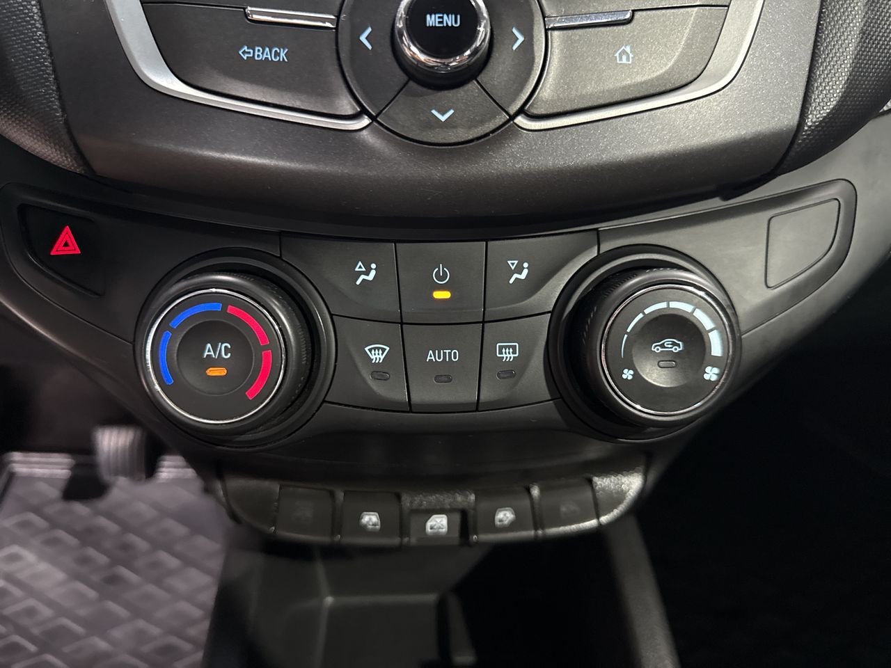 2018 Chevrolet AVEO AVEO 4 PTAS. PAQ. E LTZ
