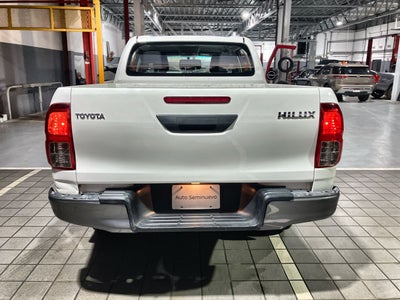 2021 Toyota HILUX D-CAB SR