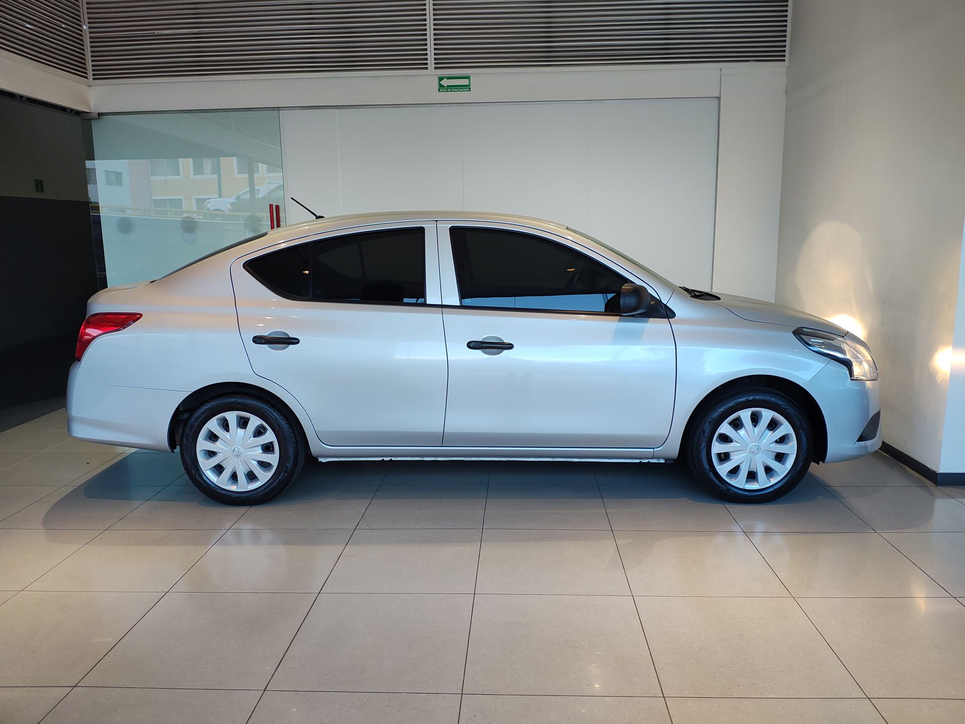 2020 Nissan V-DRIVE MT AC 1.6L