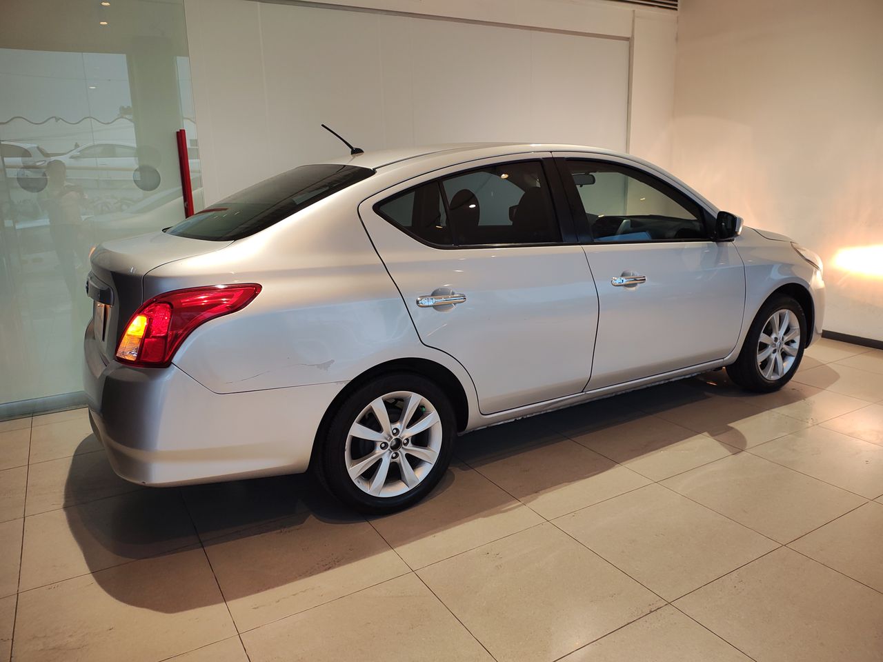 2018 Nissan VERSA ADVANCE MT AC