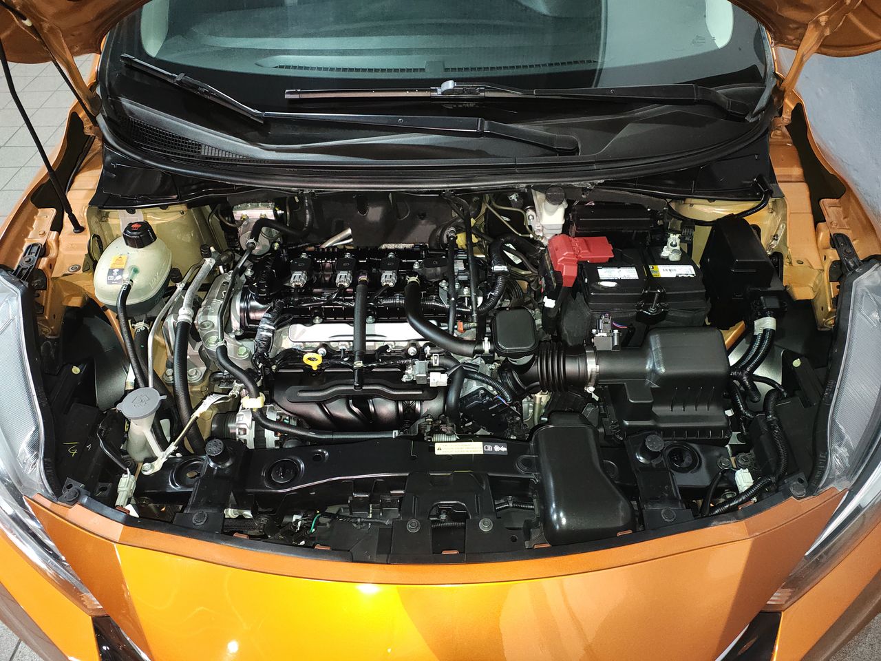 2020 Nissan VERSA ADVANCE CVT