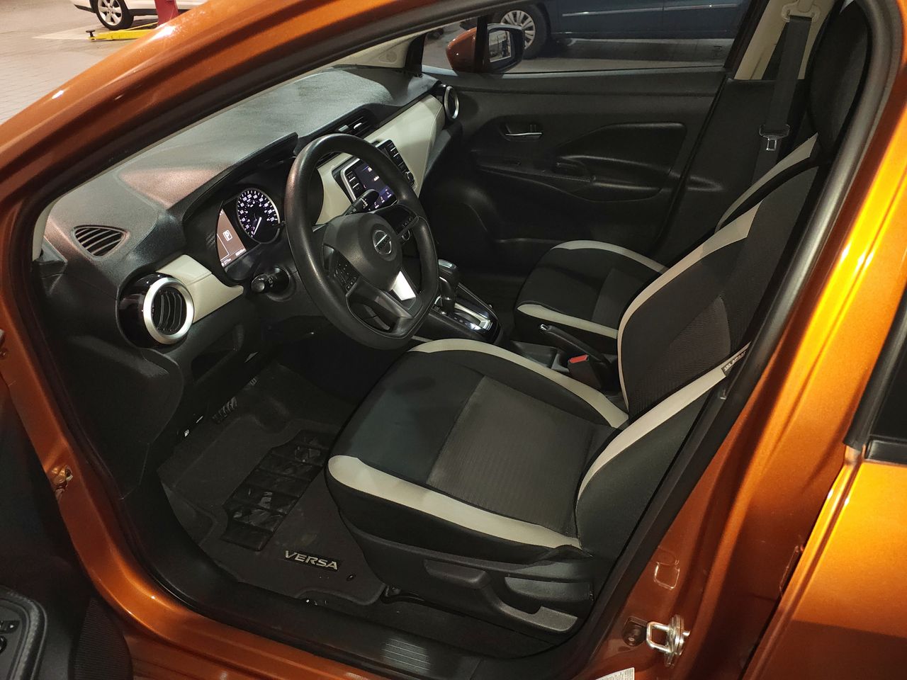 2020 Nissan VERSA ADVANCE CVT