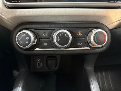 2020 Nissan VERSA ADVANCE MT