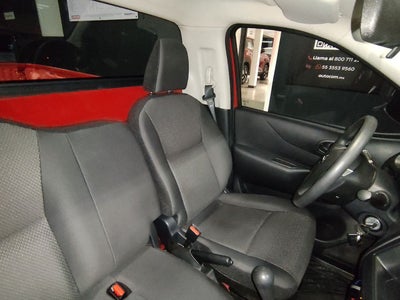 2020 Nissan NP300 PICK UP TM DH AC PAQ. SEG. 6 VEL