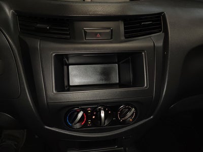 2020 Nissan NP300 PICK UP TM DH AC PAQ. SEG. 6 VEL