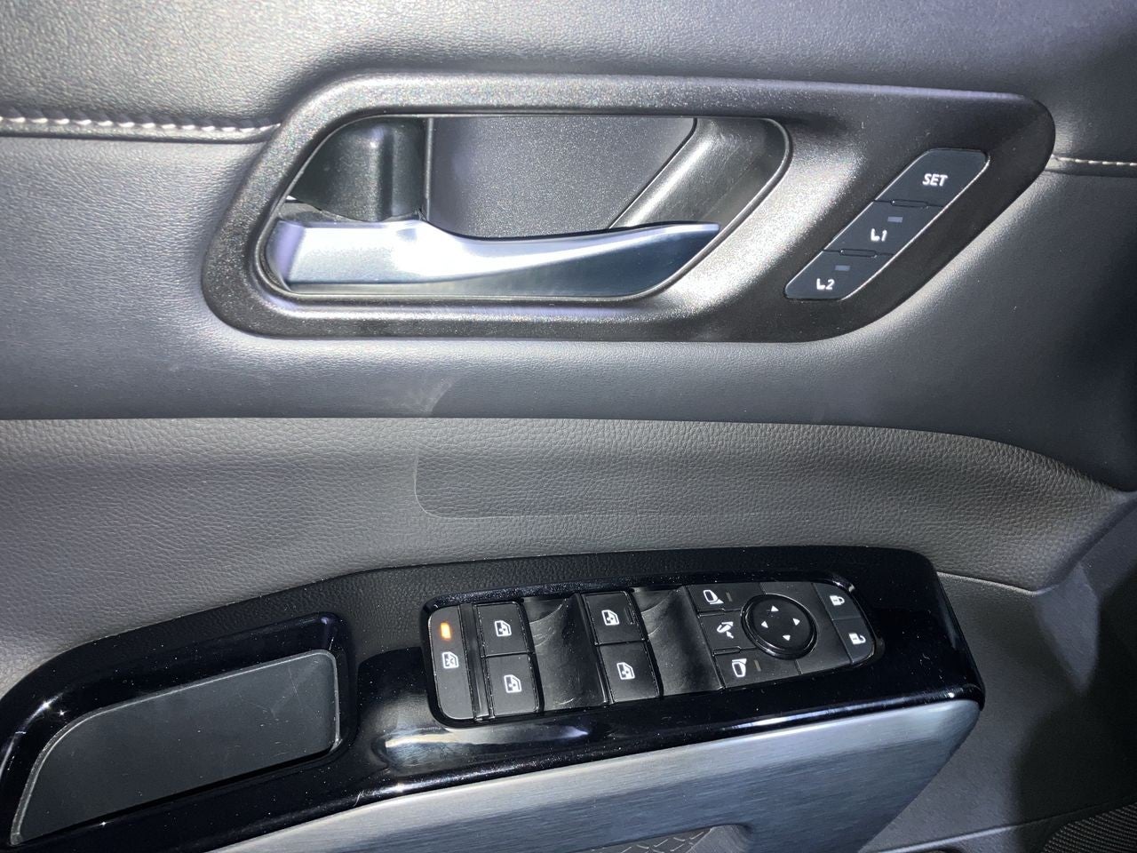 2023 Nissan PATHFINDER ADVANCE 2WD 23