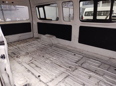 2021 Nissan URVAN PANEL 4 VENTANAS AMPLIA PAQ. SEG TM 21