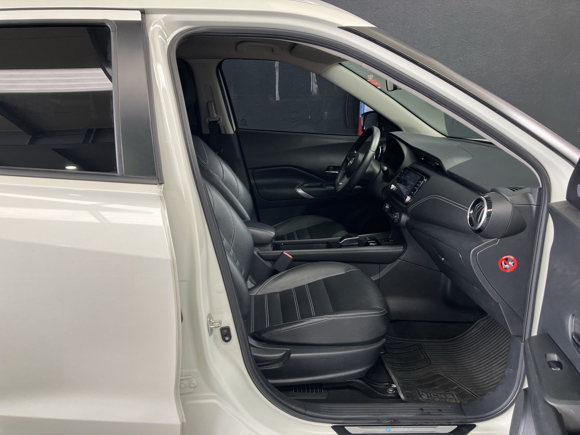 2024 Nissan KICKS E-POWER PLATINUM E-POWER 24