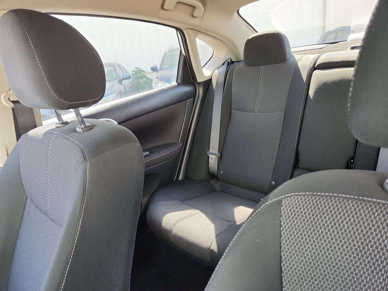 2018 Nissan SENTRA ADVANCE MT