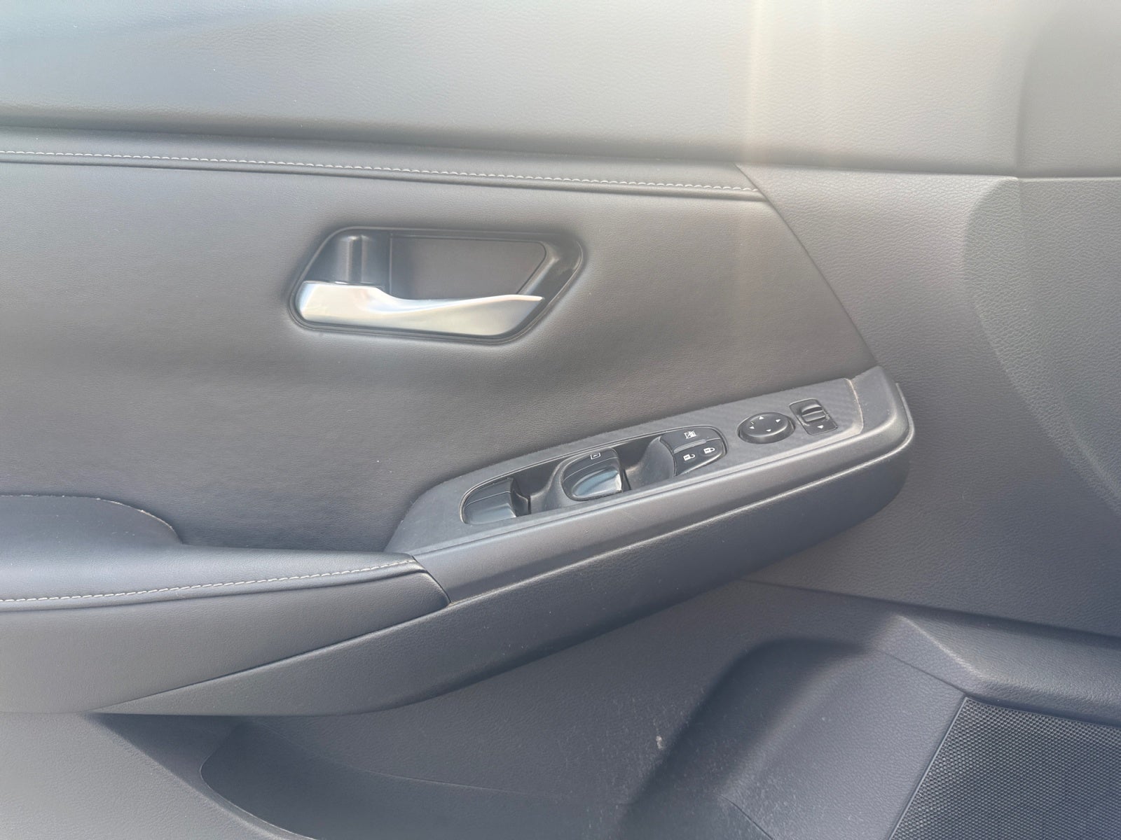 2025 Nissan SENTRA ADVANCE CVT 25