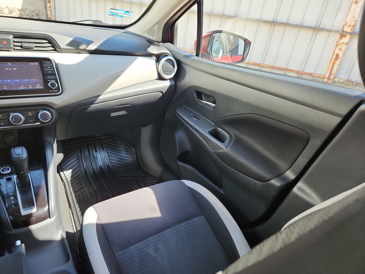 2022 Nissan VERSA ADVANCE CVT 22