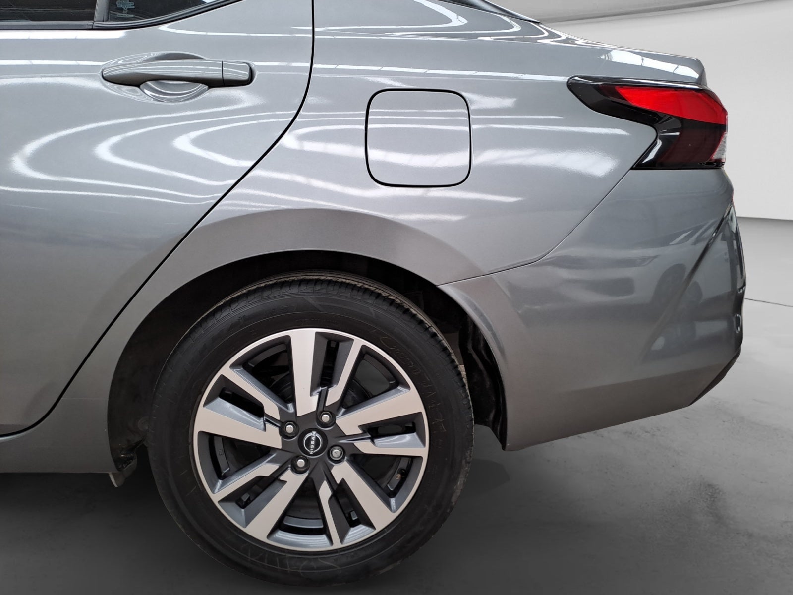 2024 Nissan VERSA ADVANCE MT 24