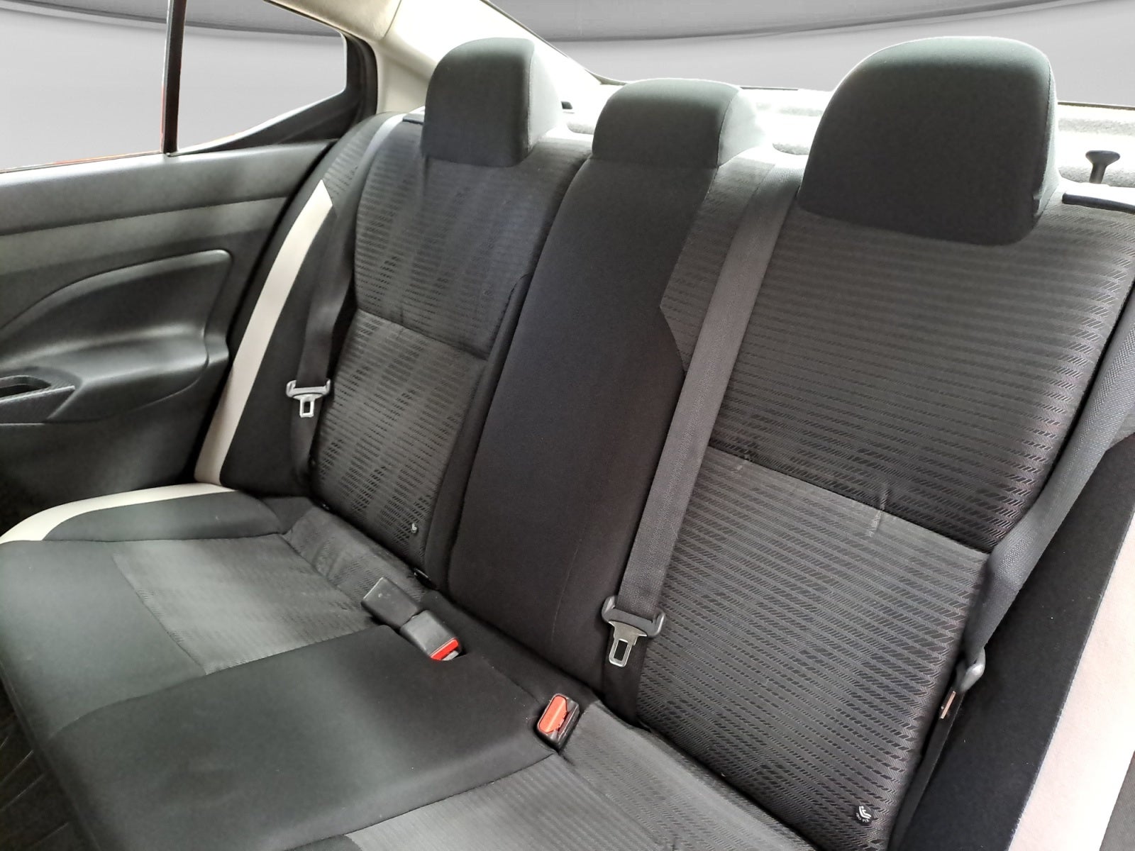 2022 Nissan VERSA ADVANCE MT 22