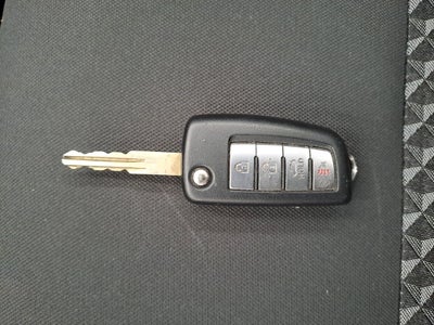 2022 Nissan VERSA SENSE CVT 22