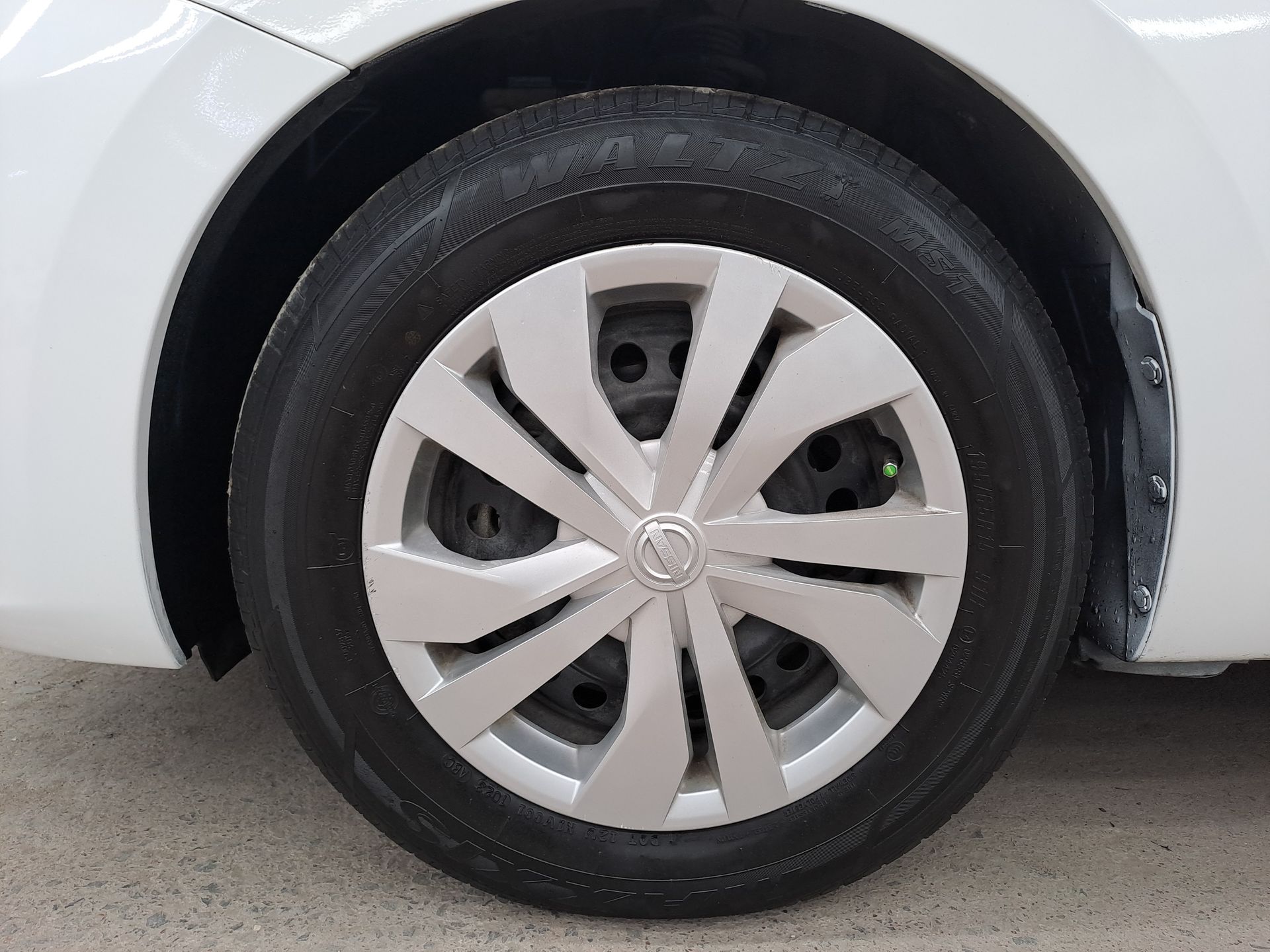 2023 Nissan VERSA SENSE CVT 23