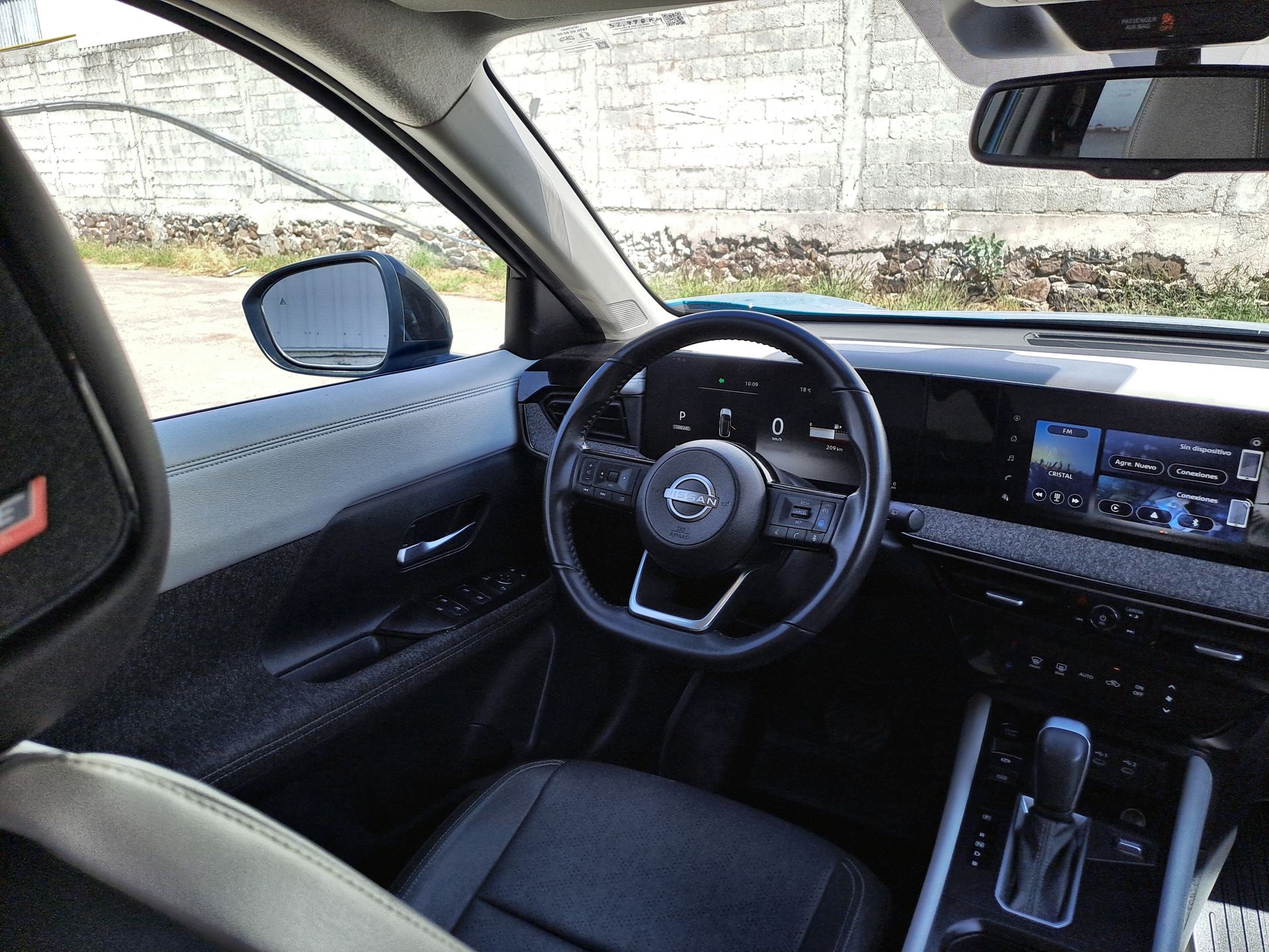 2025 Nissan KICKS PLATINUM CVT 25