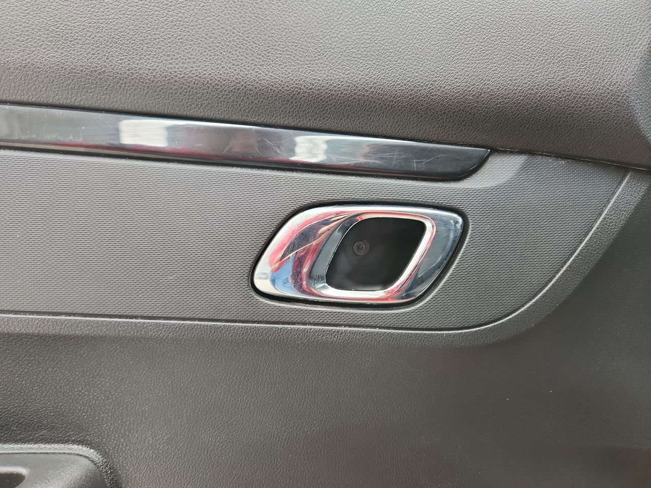 2023 RENAULT KWID ICONIC