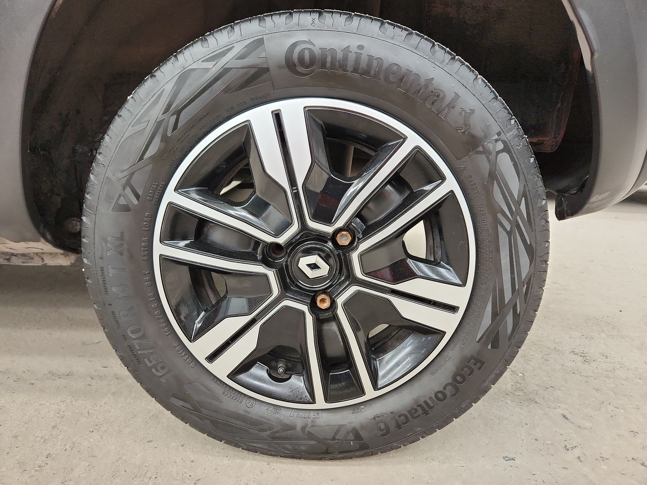 2023 RENAULT KWID ICONIC