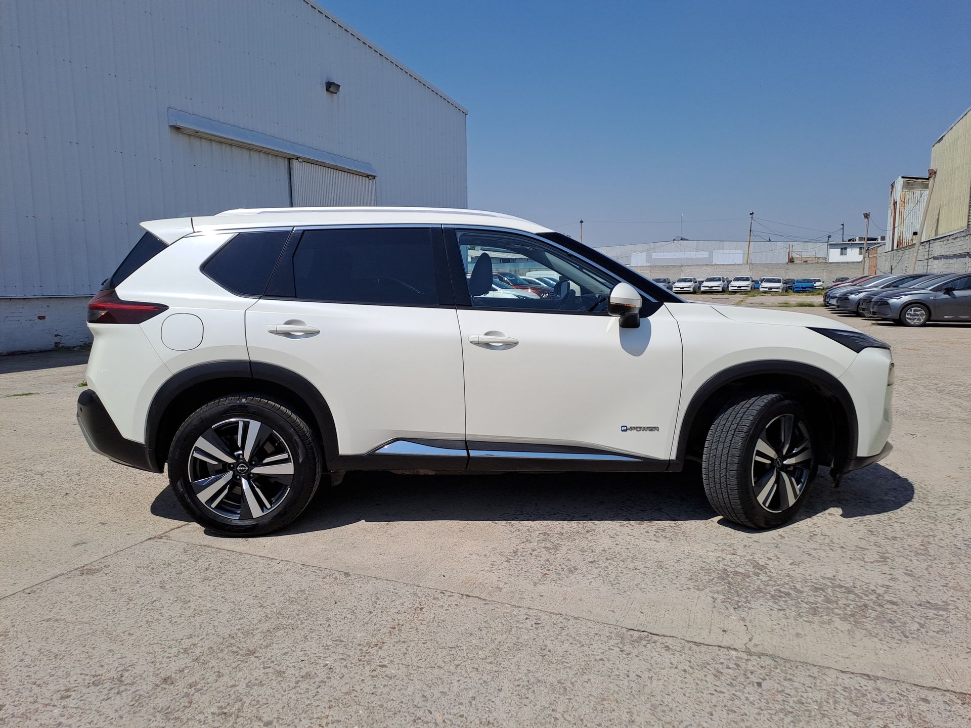2023 Nissan X-TRAIL PLATINUM E-POWER 2 ROW 23