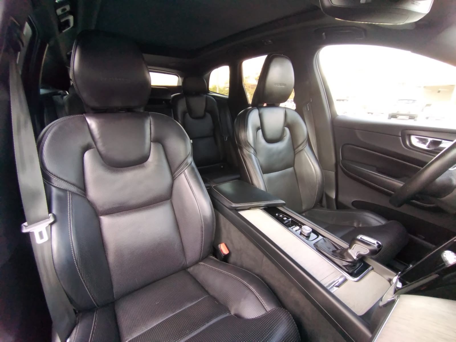 2019 Volvo XC60 INSCRIPTION T6 AWD