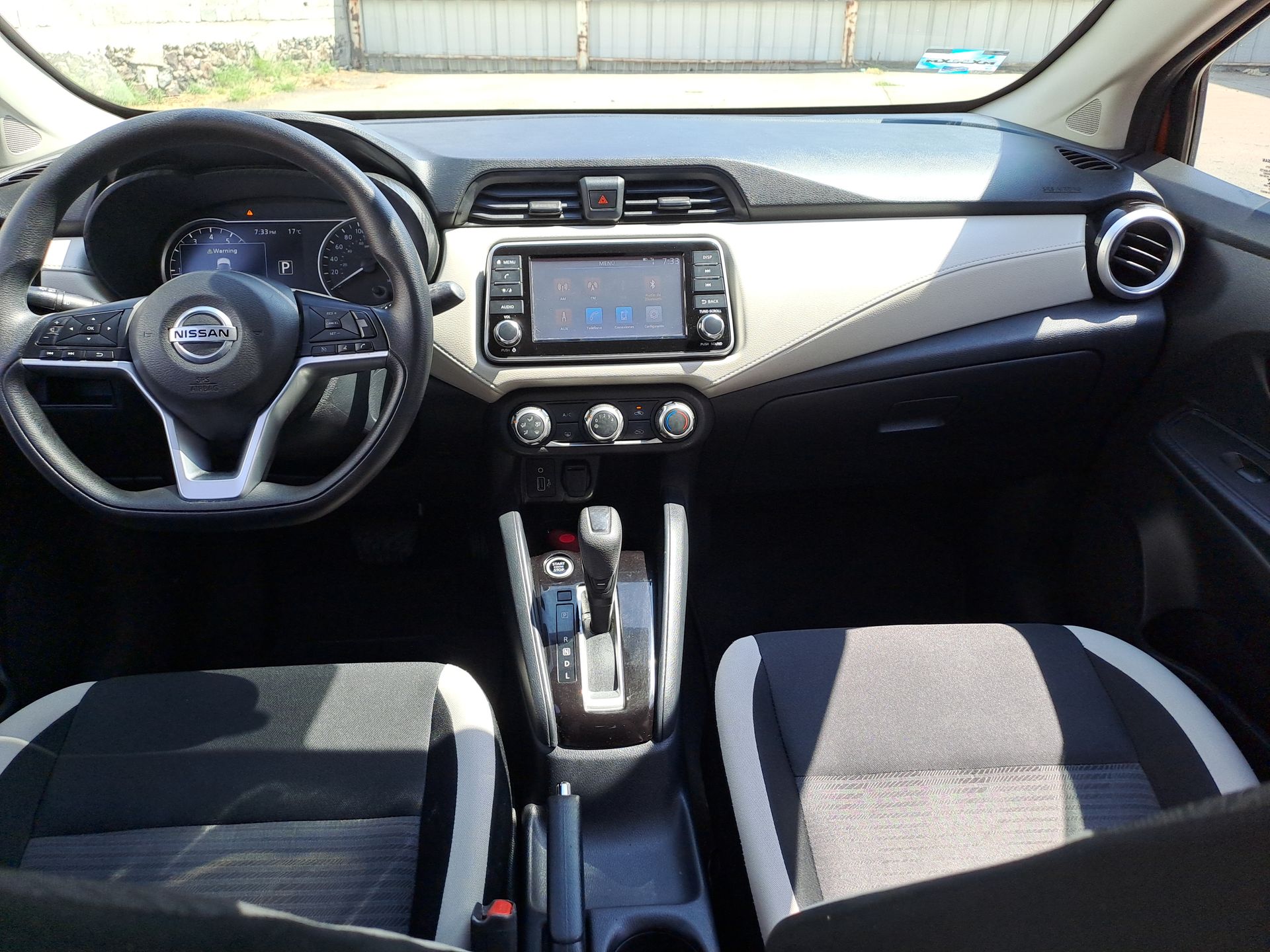 2022 Nissan VERSA ADVANCE CVT 22