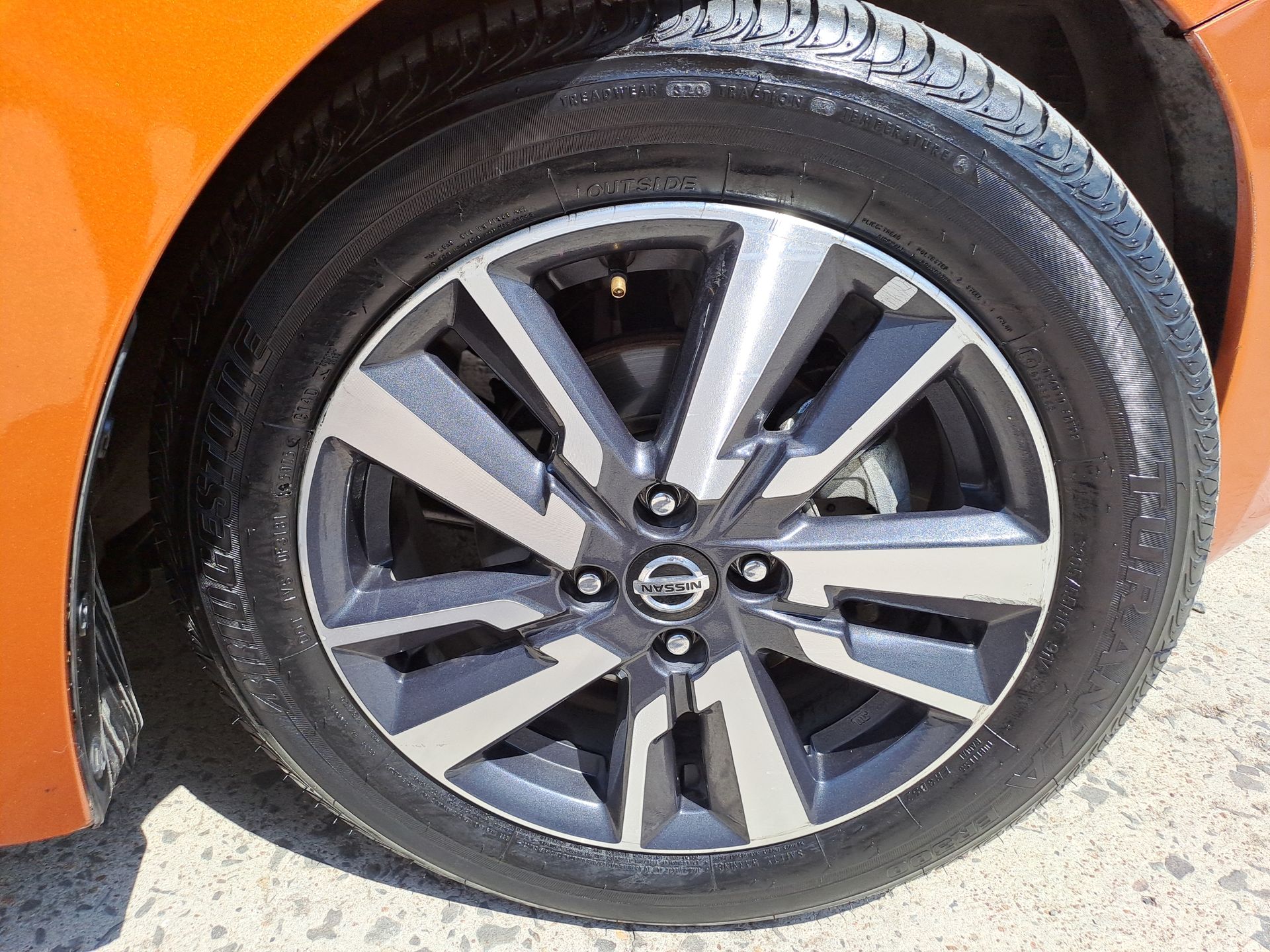 2022 Nissan VERSA ADVANCE CVT 22