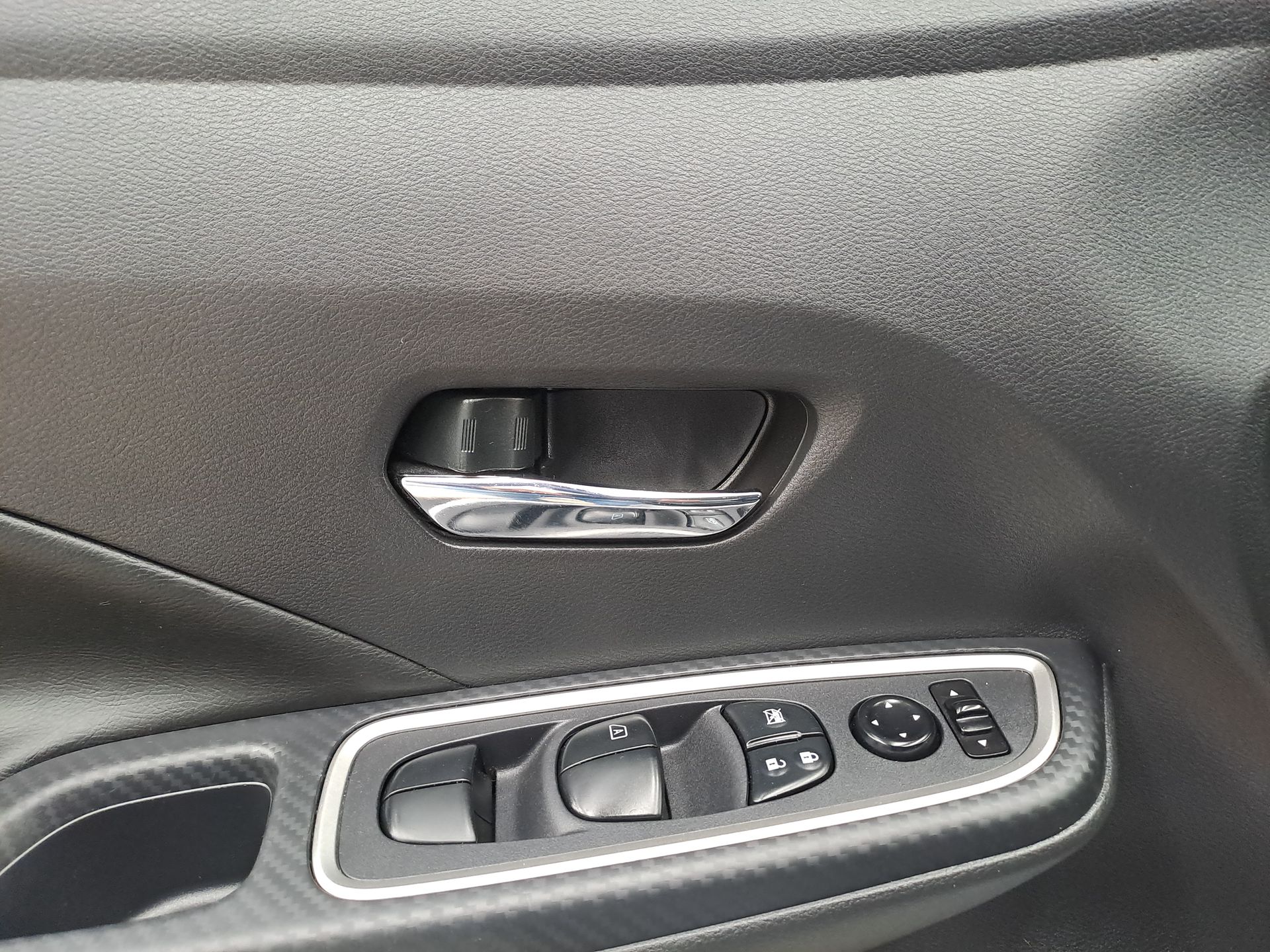 2023 Nissan VERSA SENSE CVT 23