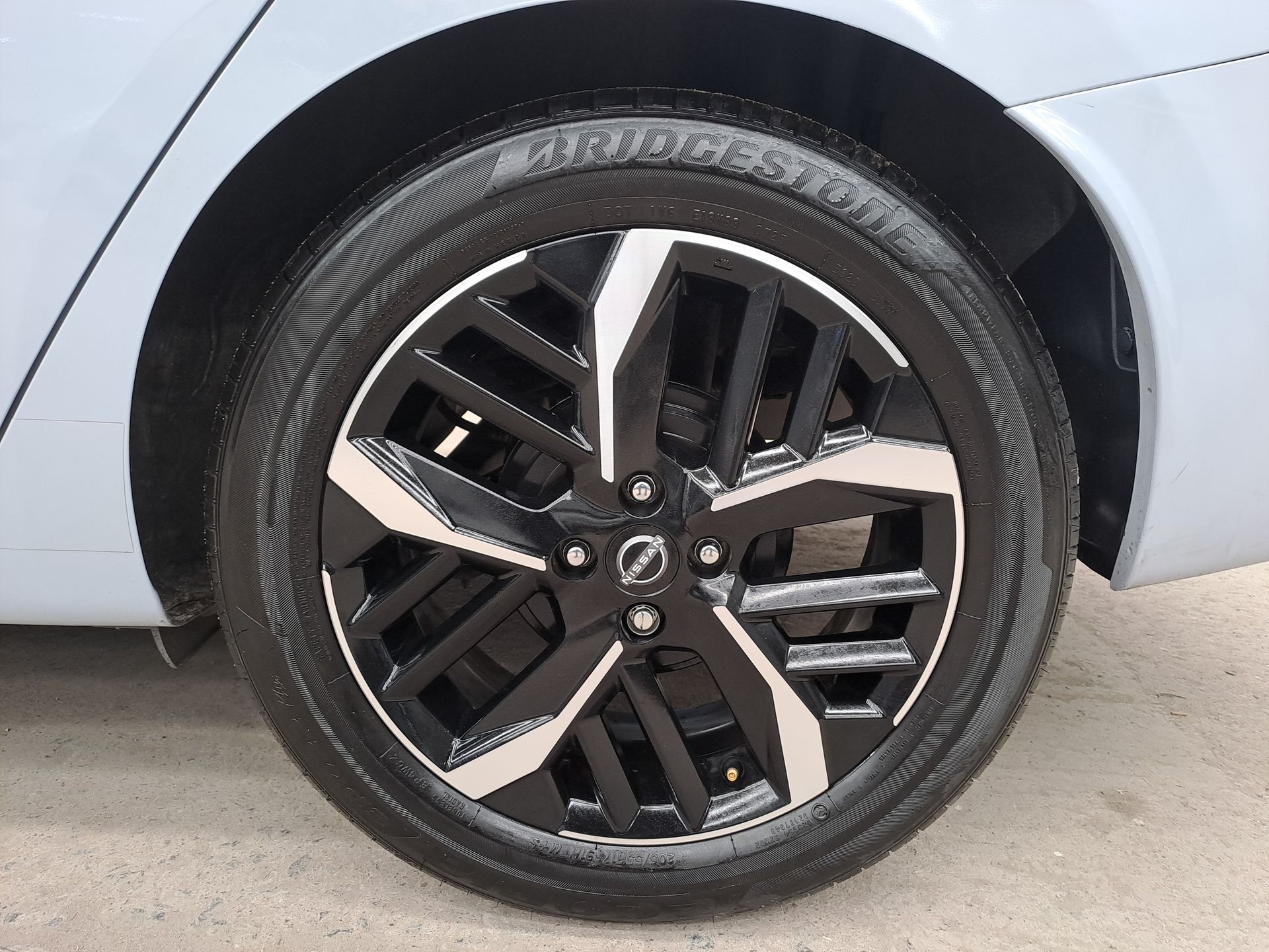 2023 Nissan VERSA SENSE CVT 23