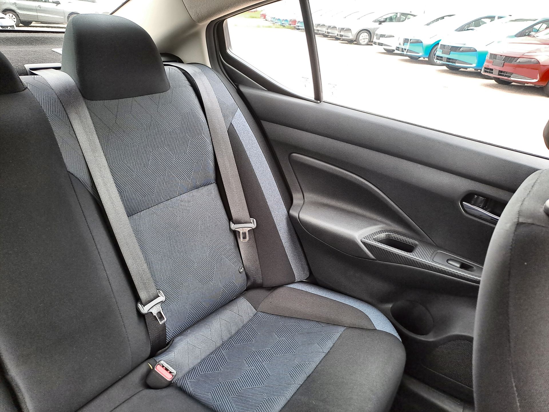 2025 Nissan VERSA ADVANCE MT 25