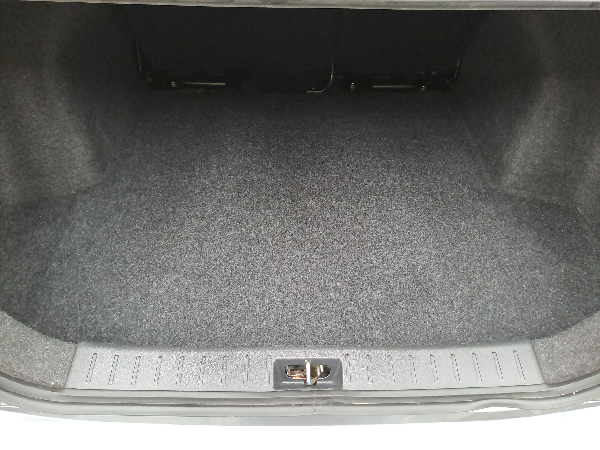 2025 Nissan VERSA ADVANCE MT 25