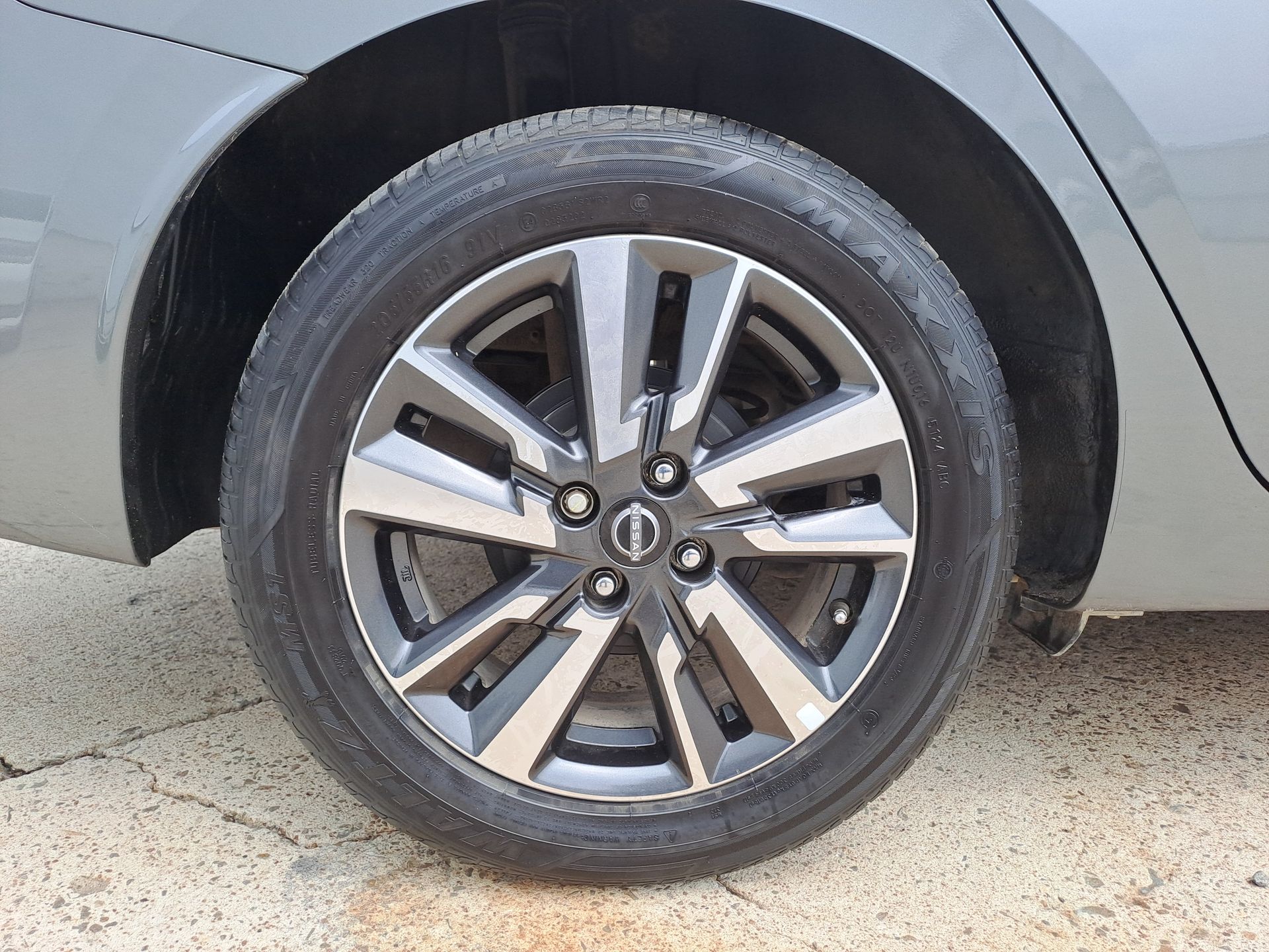 2025 Nissan VERSA ADVANCE MT 25