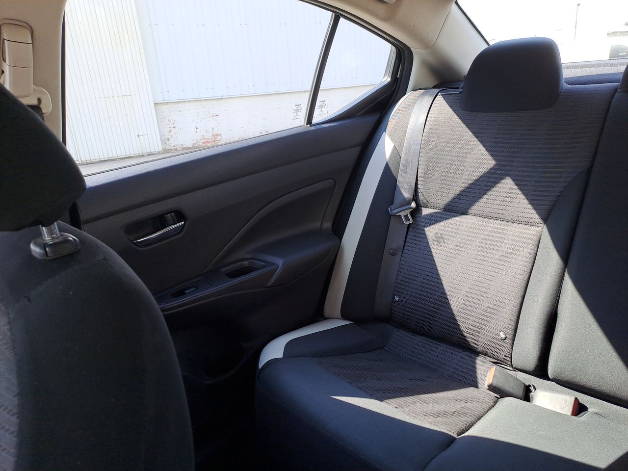 2020 Nissan VERSA ADVANCE CVT