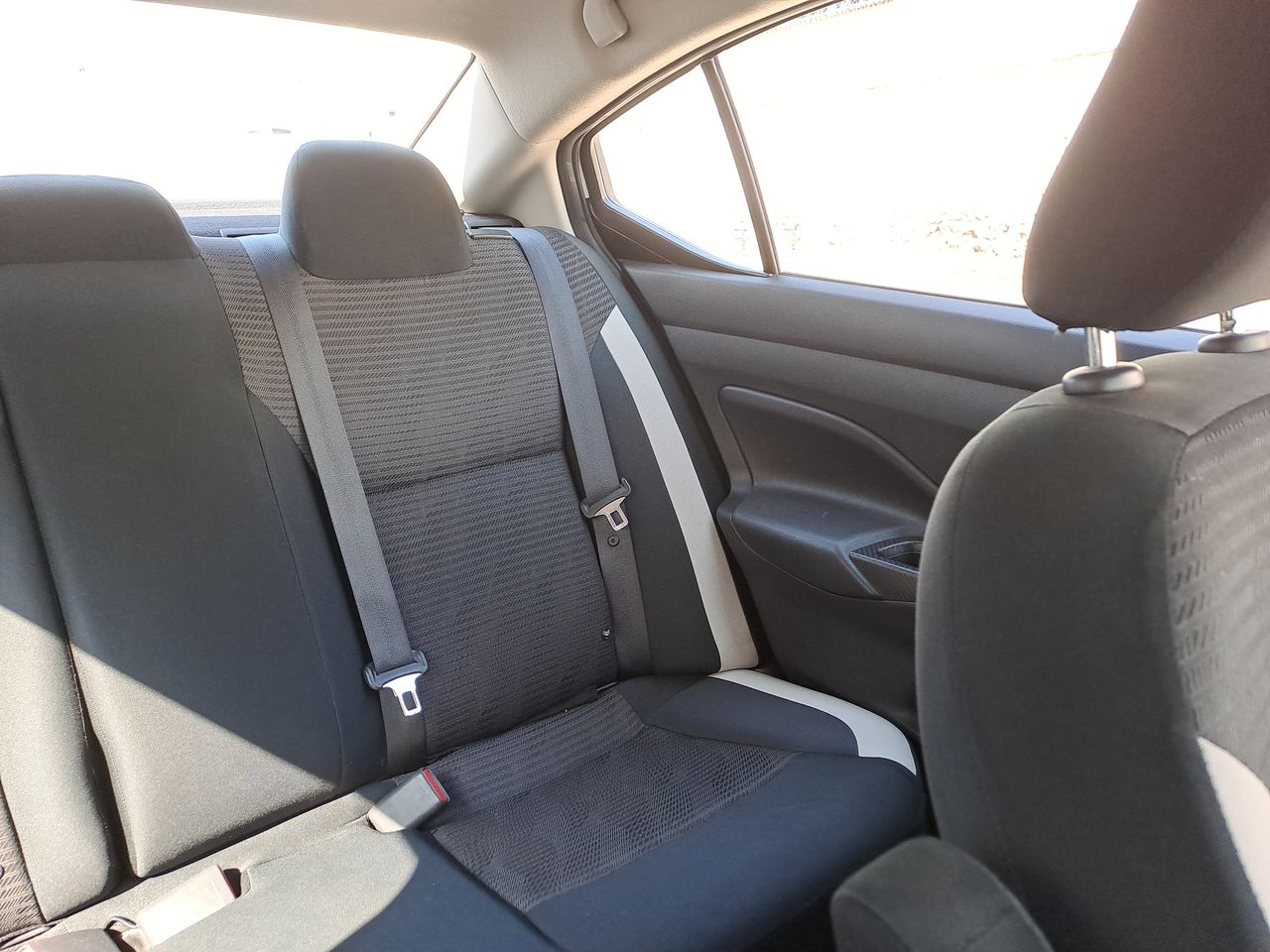 2020 Nissan VERSA ADVANCE CVT