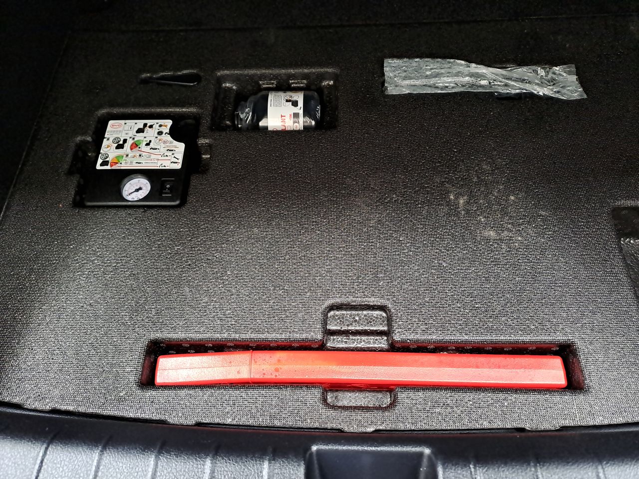 2025 BYD KING DM-I 1.5L FWD 55KM