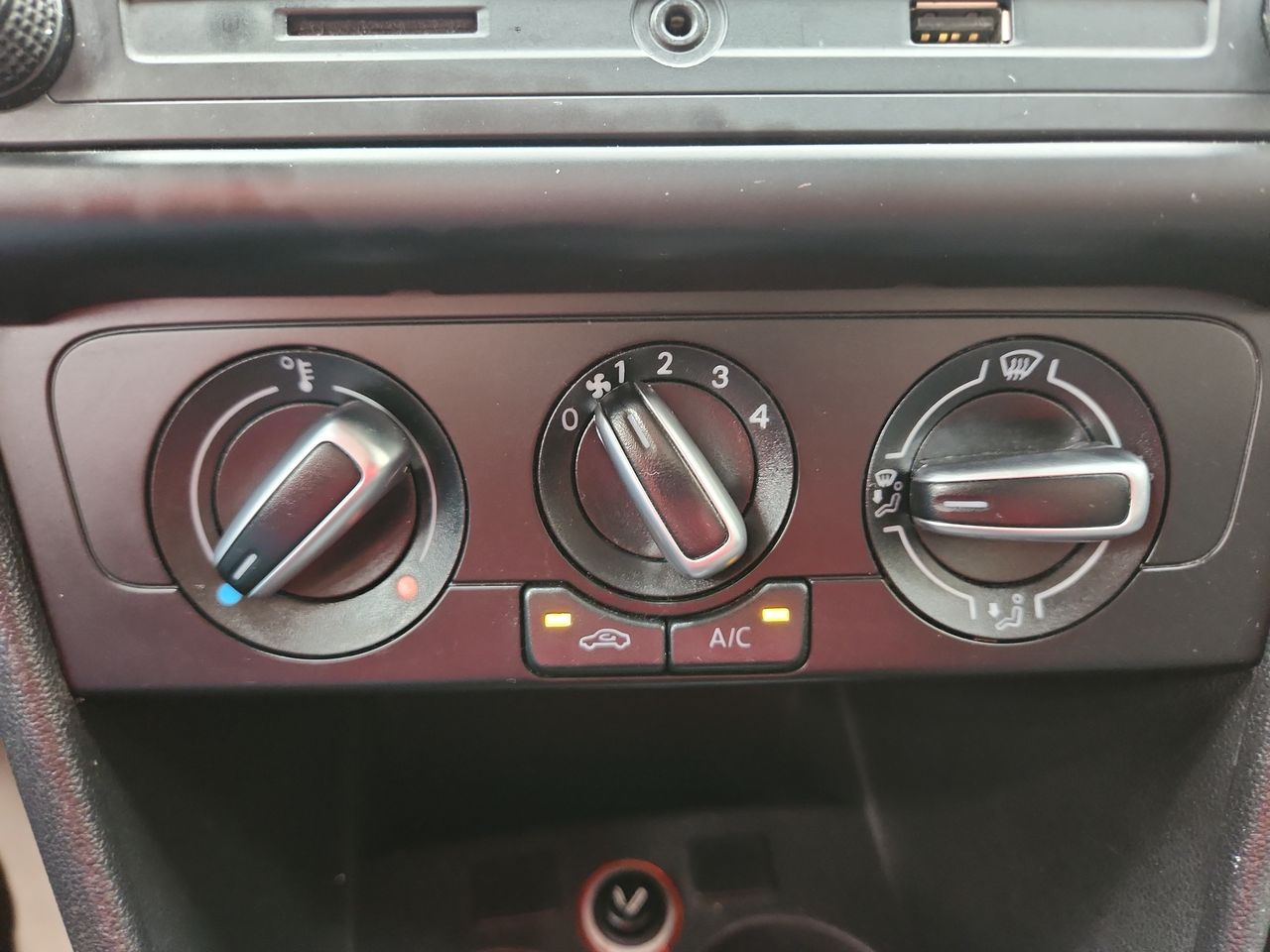 2020 Volkswagen POLO STARTLINE STD.