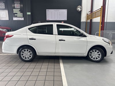 2020 Nissan VERSA MT AC 1.6L
