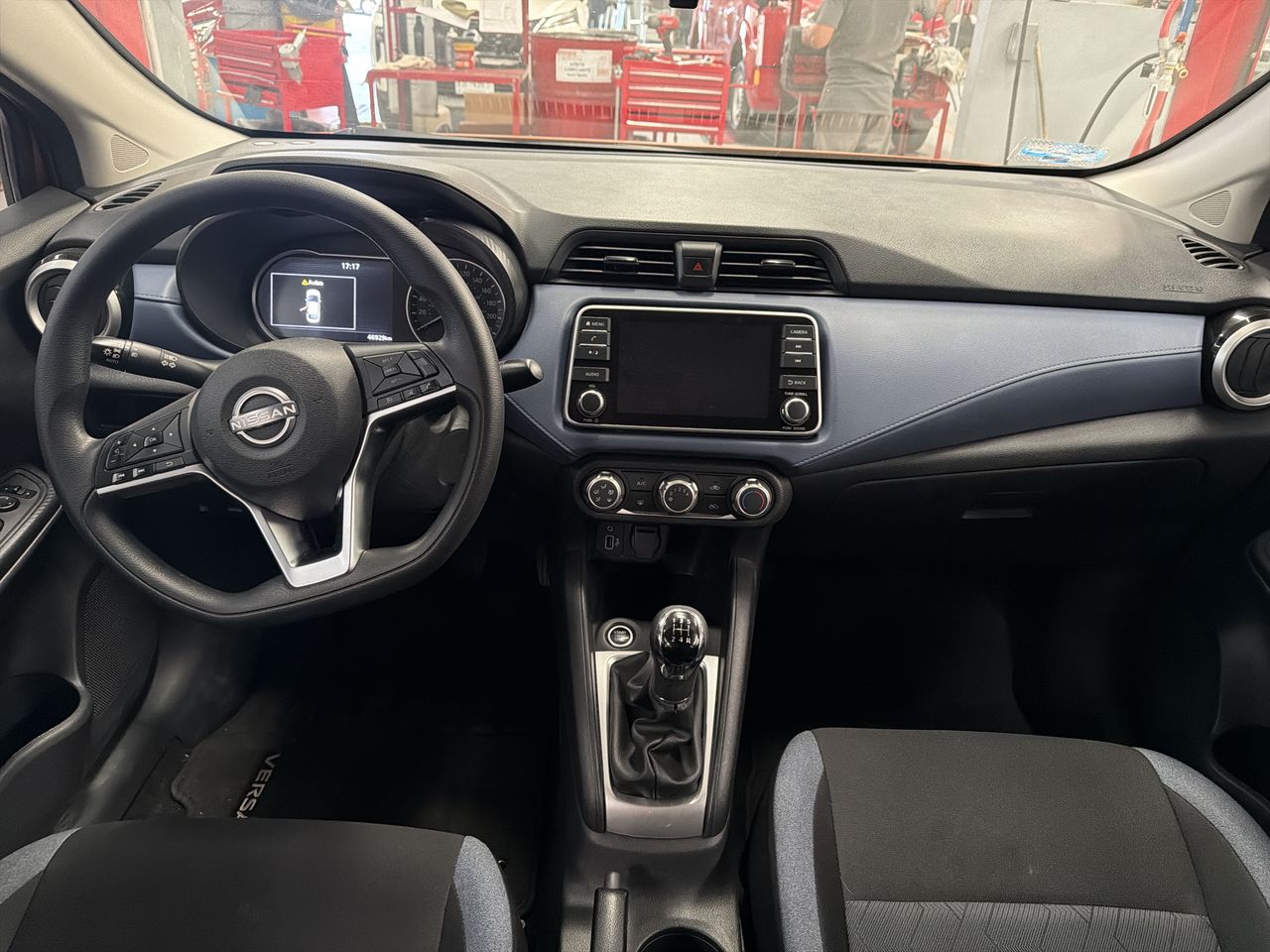 2023 Nissan VERSA ADVANCE MT 23