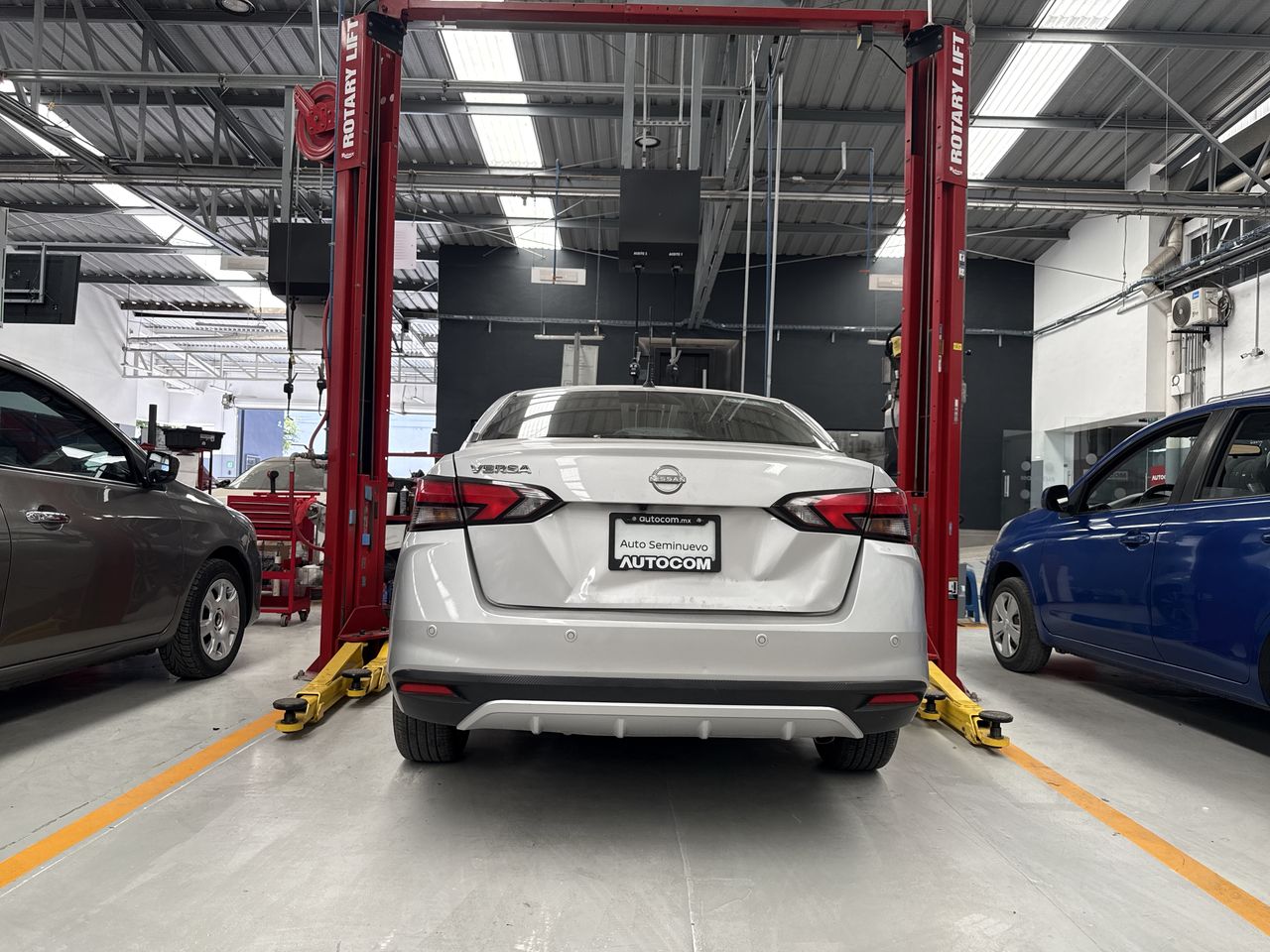 2023 Nissan VERSA ADVANCE MT 23